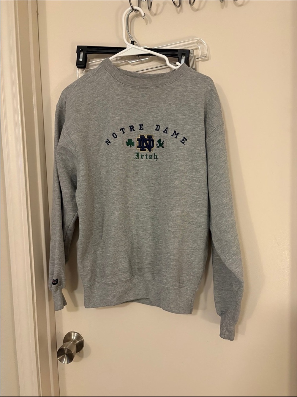 Notre Dame Gray Crewneck Sweatshirt with Irish Logo vintage jansport